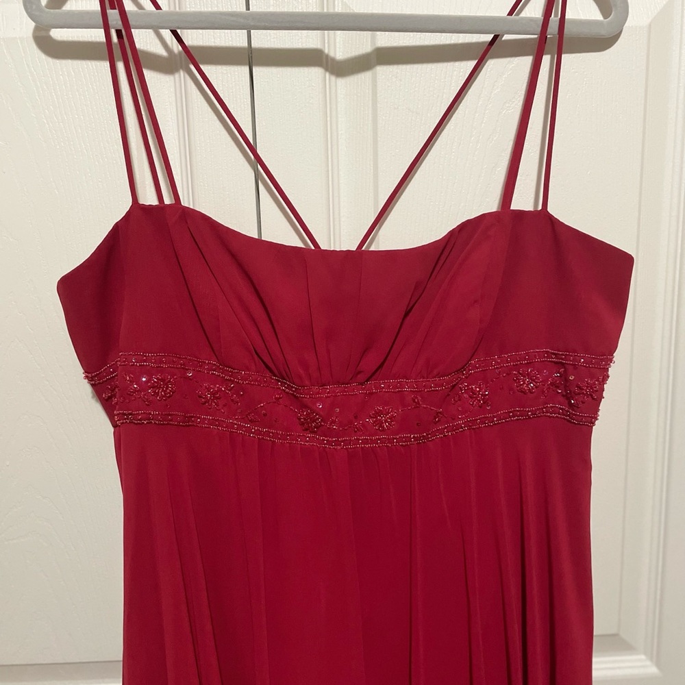 Beautiful dress— Material:100% Polyester